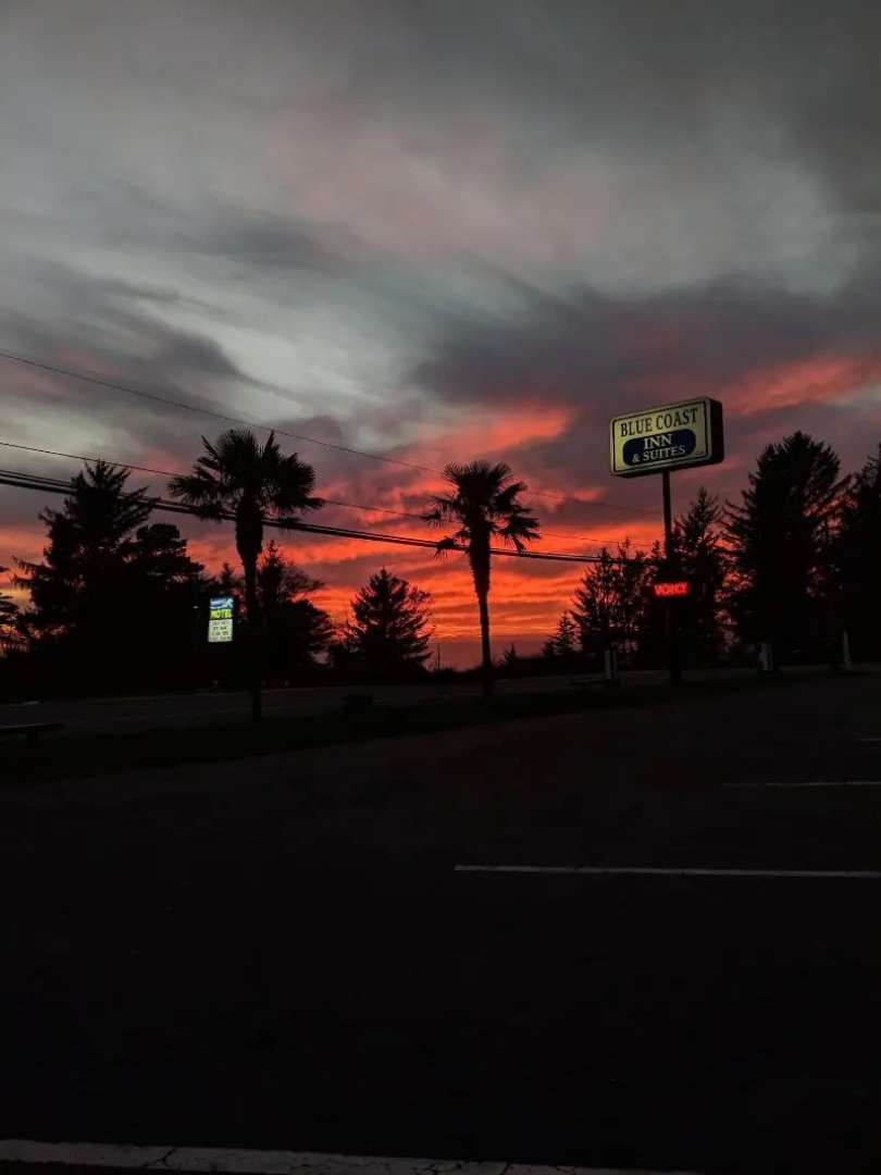 Blue Coast Inn and Suites