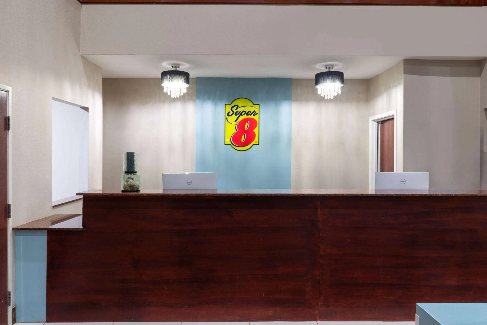 Super 8 by Wyndham Lubbock West