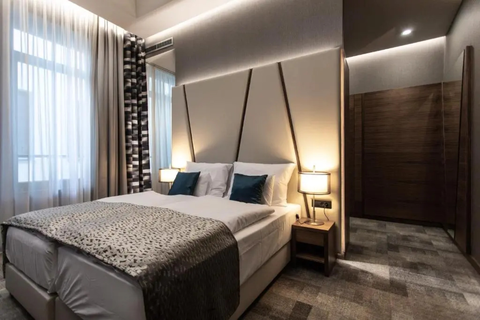 Artis Boutique Hotel