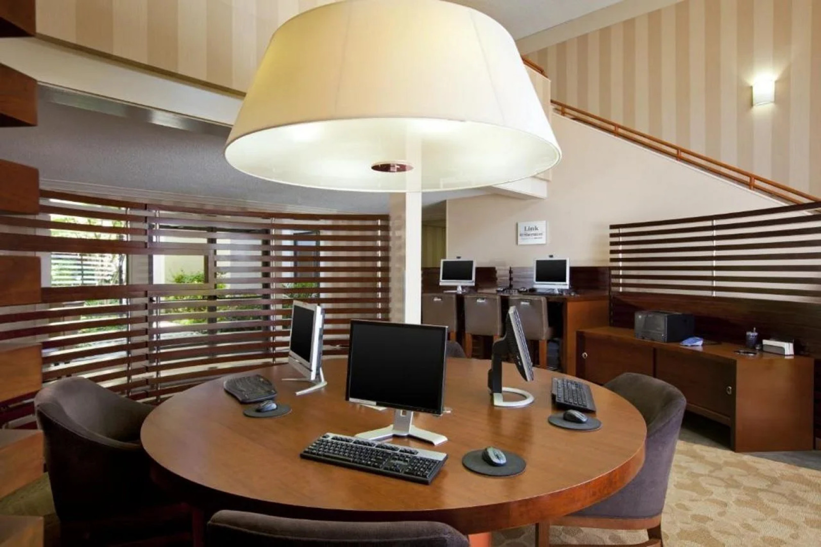 Treehouse Hotel Silicon Valley