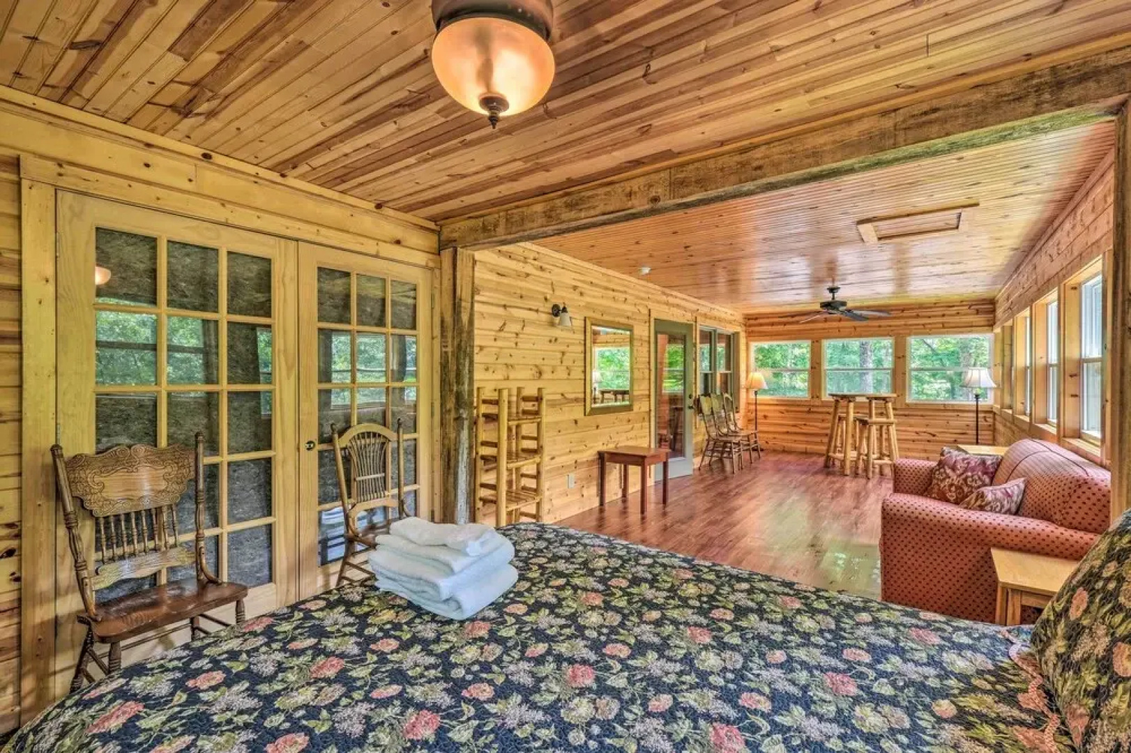 The Georgia Peach Cabin 8 Mi to Dwntn Helen