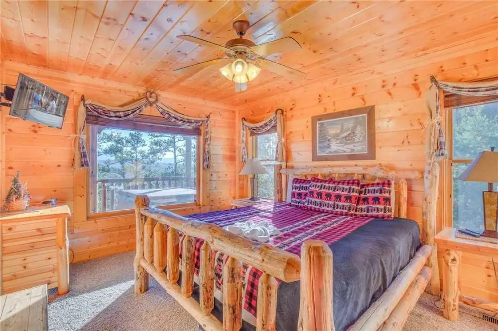 Misty Blue 1 Bedroom Home with Hot Tub