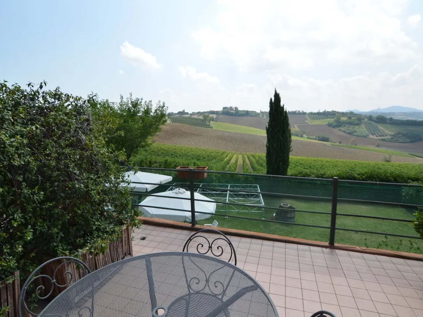 Apartment in Coriano Near Vineyards & Beaches