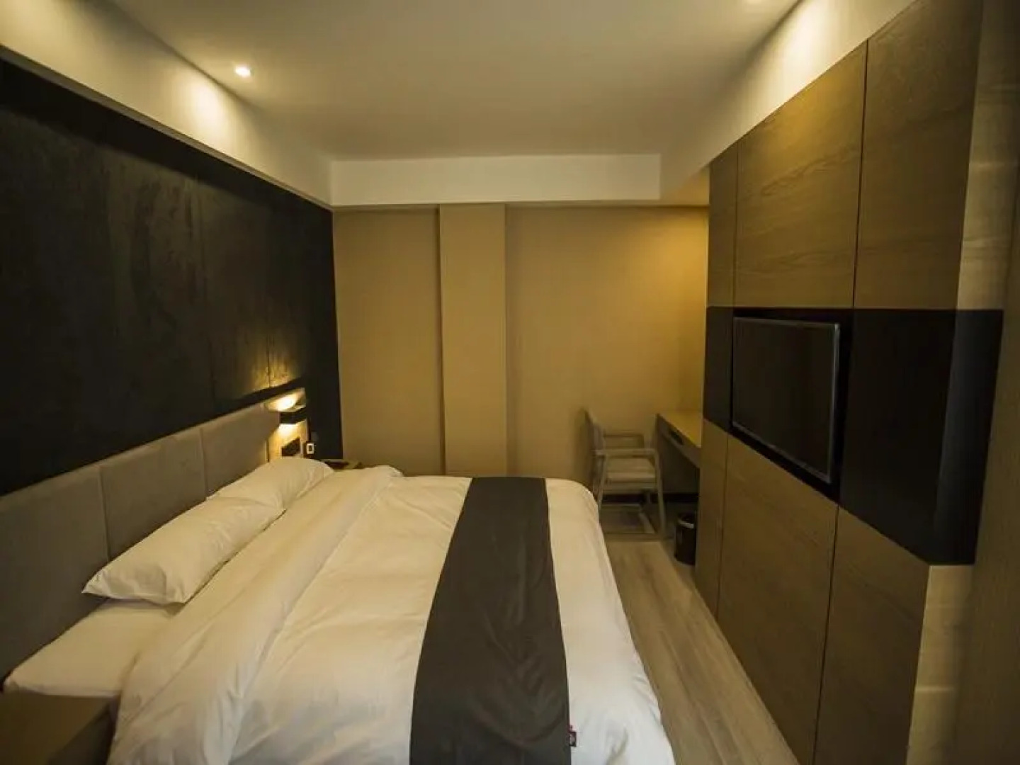 Thank Inn Plus Hotel Liaoyuan Fortune Road Eurasian Shangdu