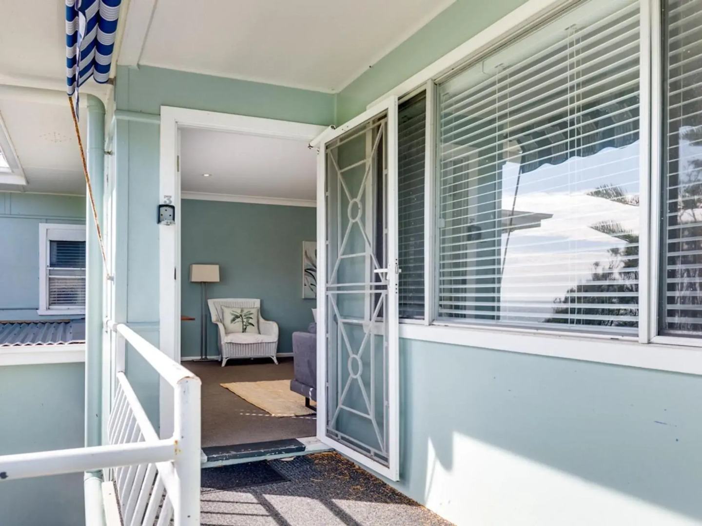 Ocean Blue Apartment Three - Apartment On 2Nd Level