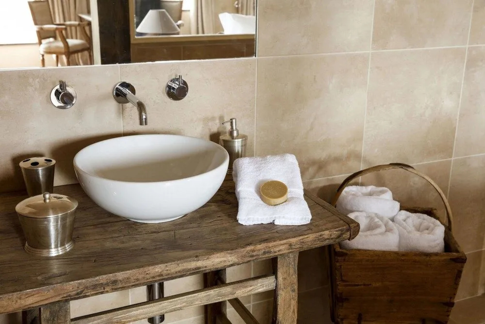 Logis Hotel Restaurant Le Prieure