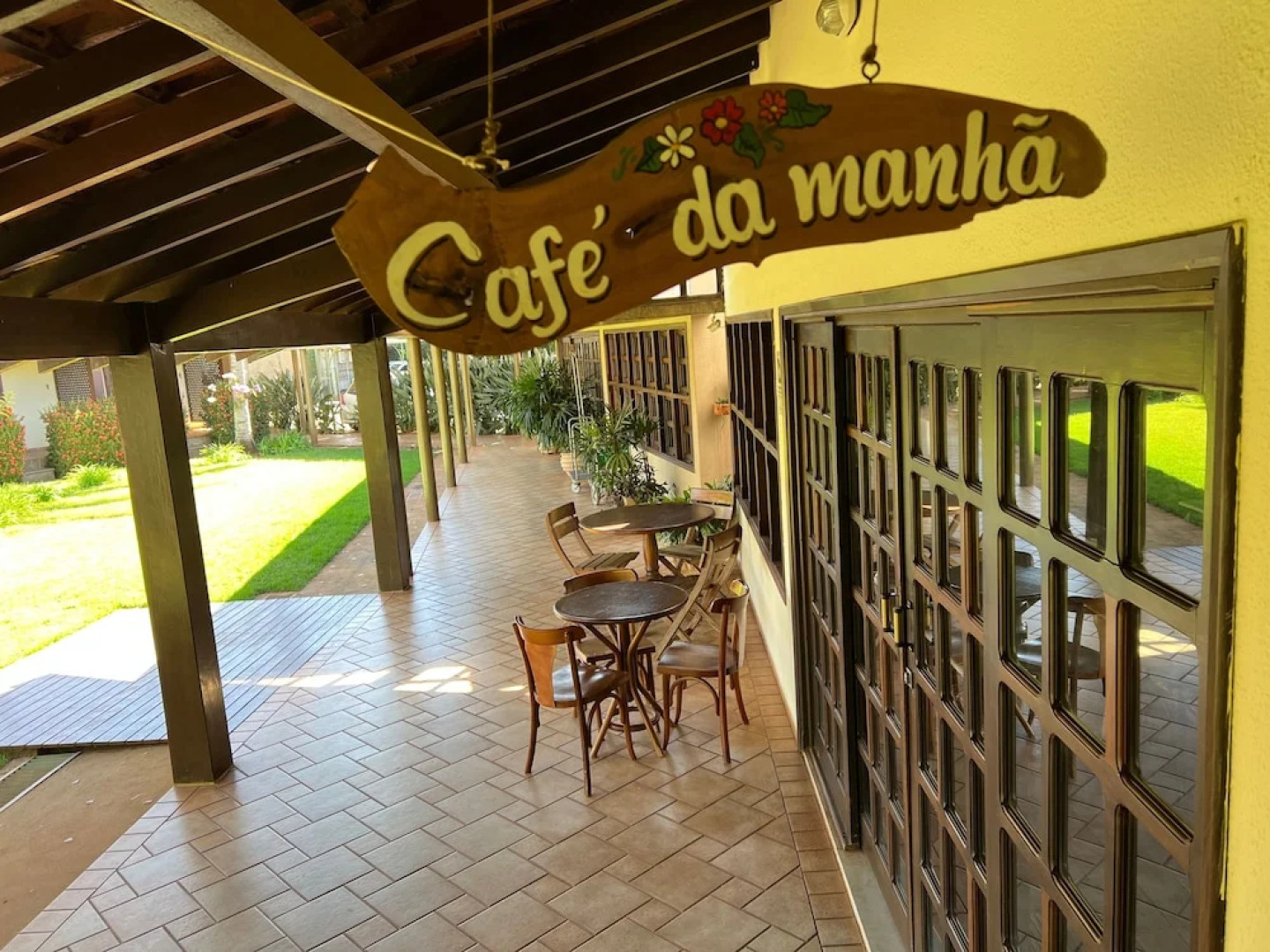 Premier Garden Hotel