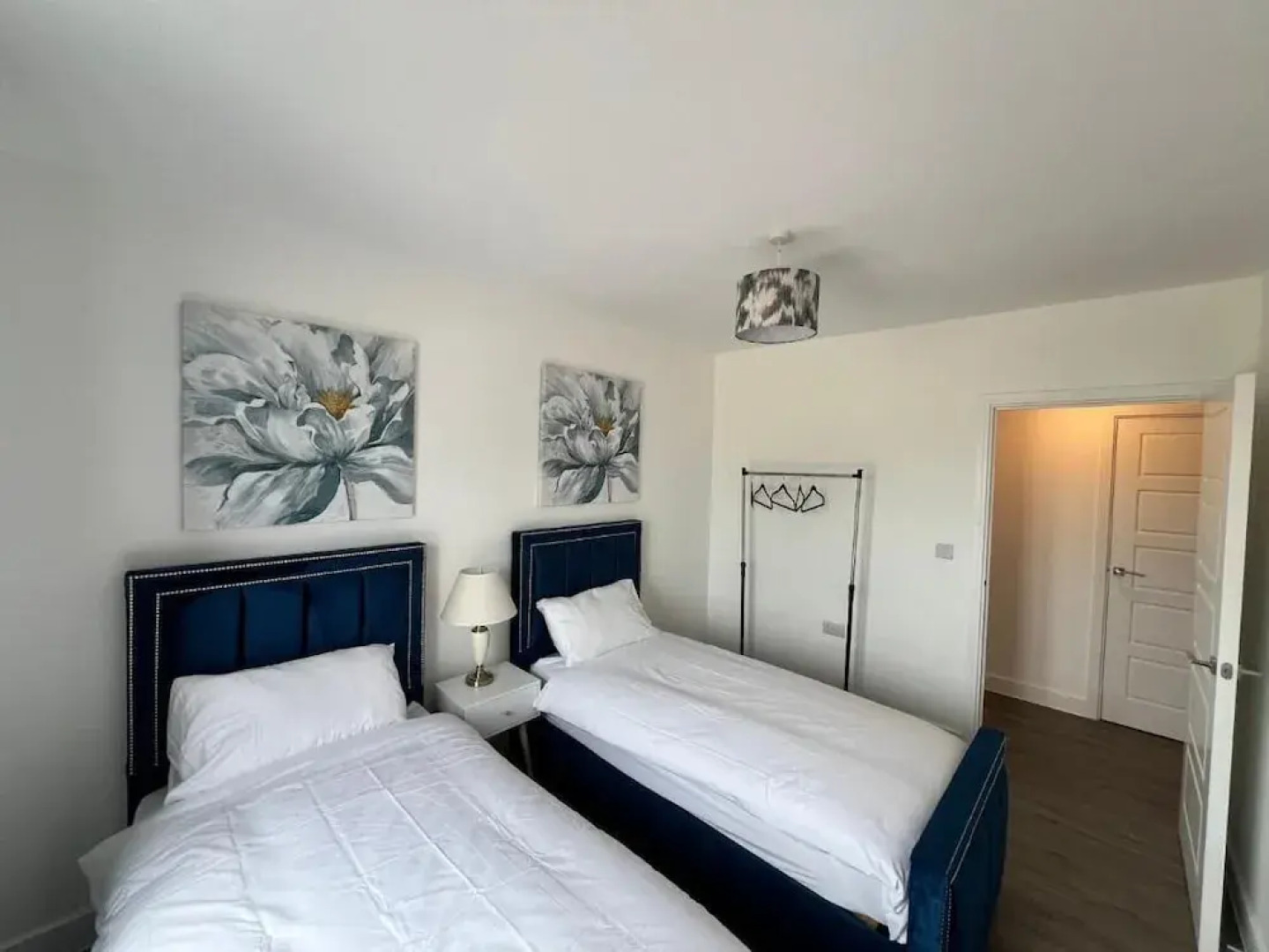 Modern 2 Bedroom Apartment