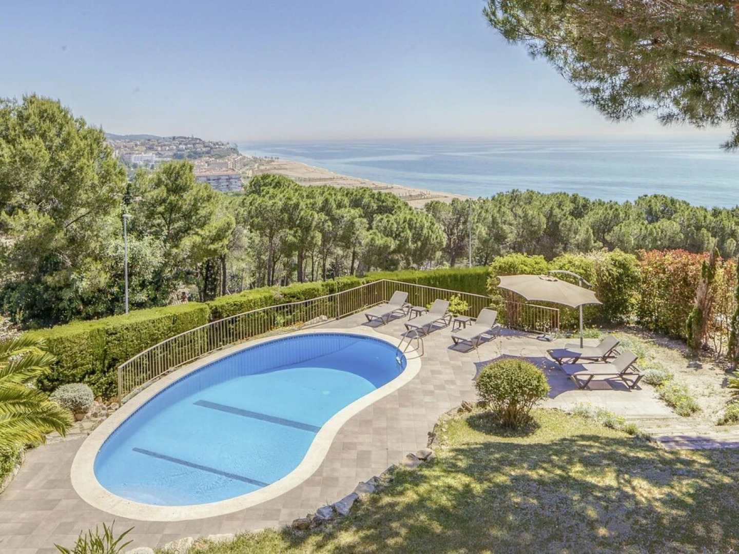 Cosy Villa in Arenys de Mar with Swimming Pool