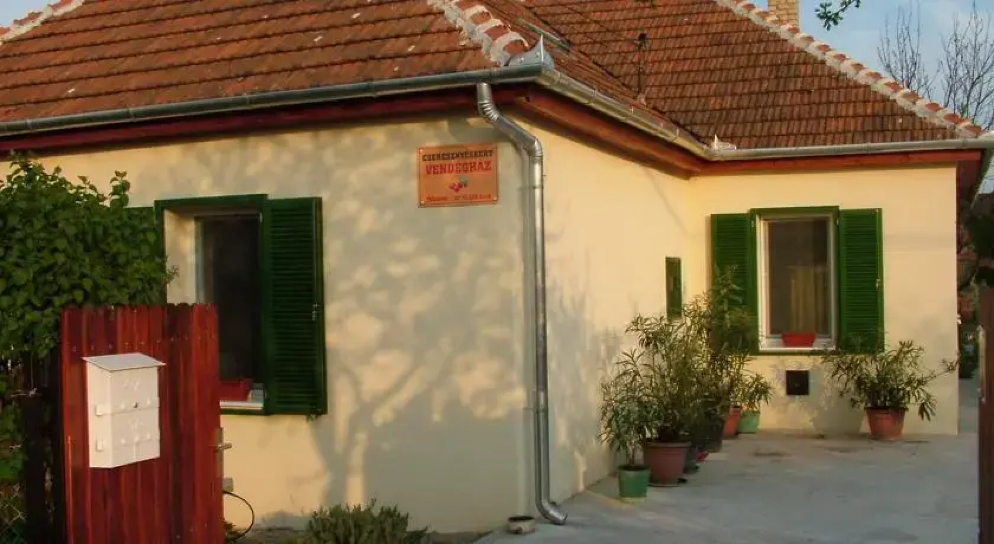 Cseresznyéskert Vendégház