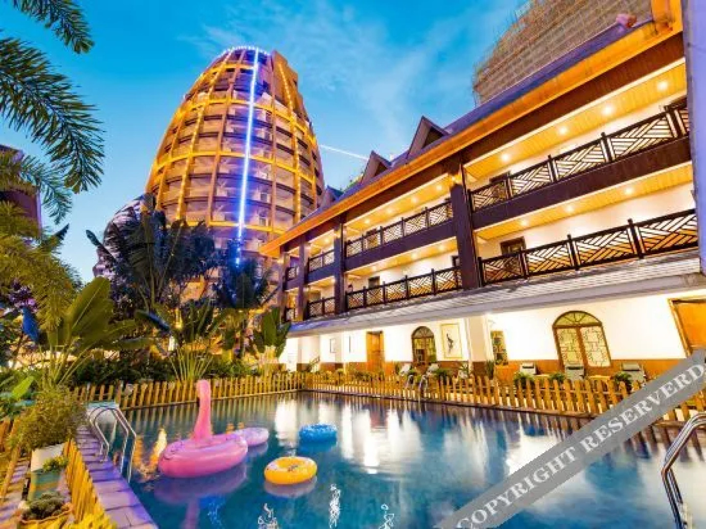 西双版纳景洪隆泰花园酒店(告庄星光夜市店)