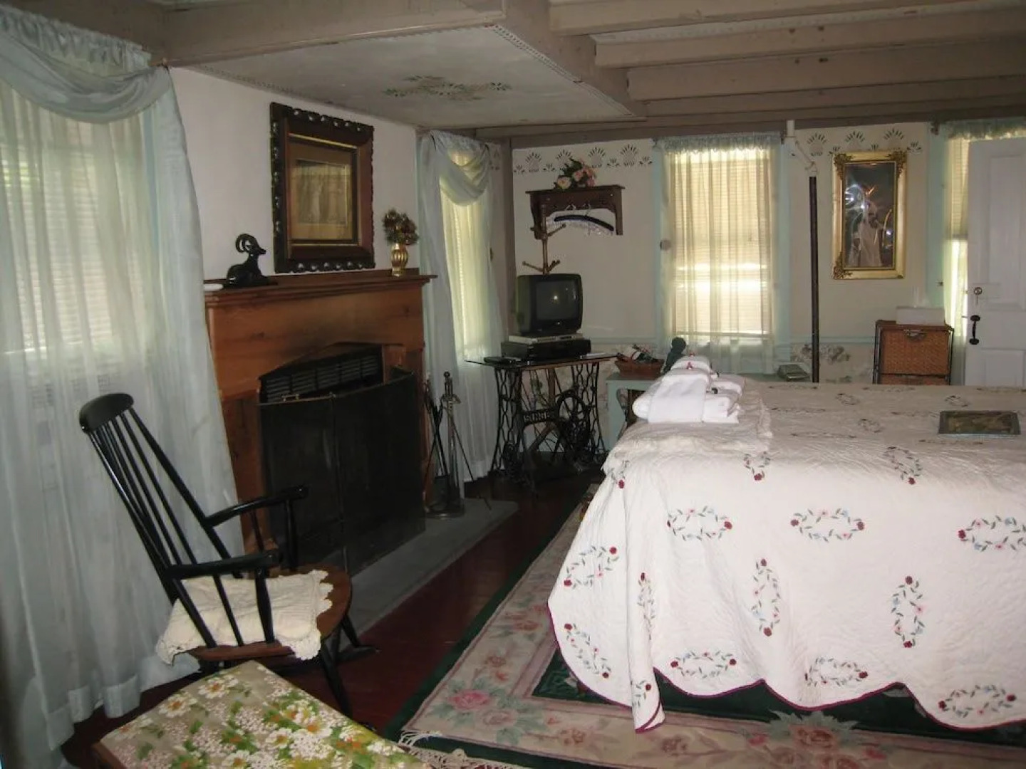 Captain Grant's Bed and Breakfast