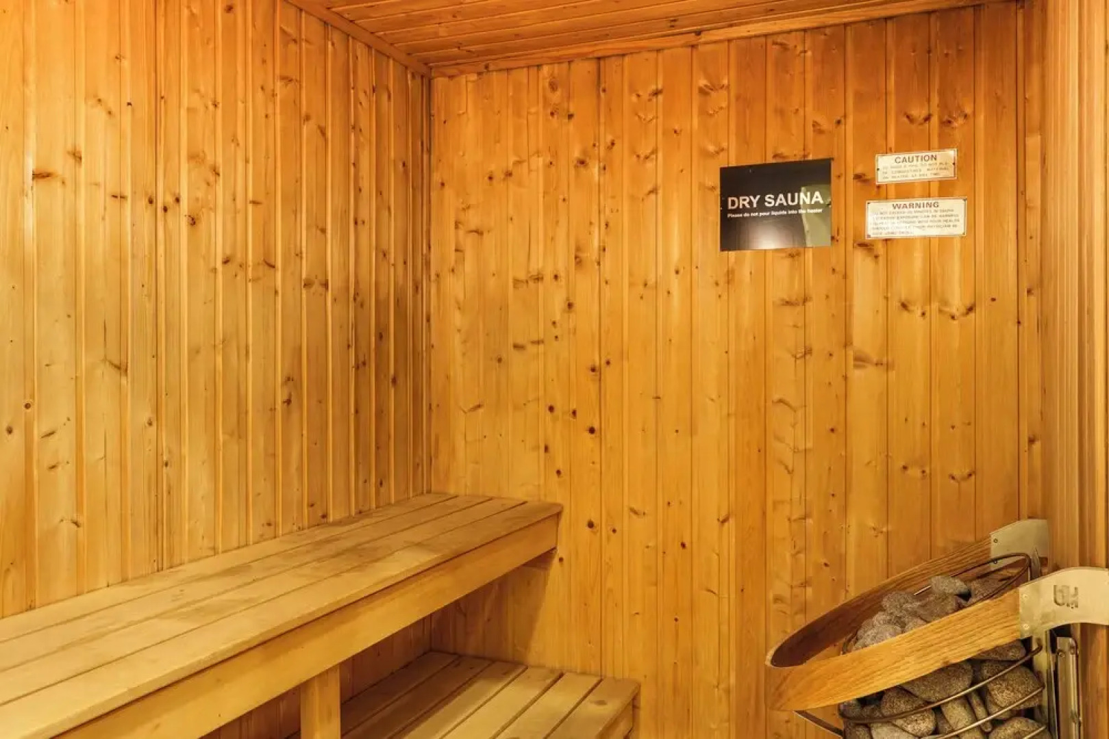 1 Mi to Mohegan Sun: Studio w/ Golf Course Views