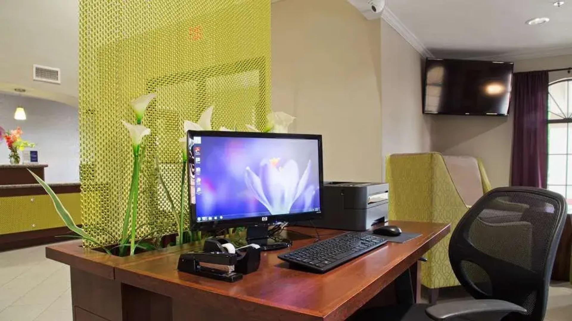 Best Western Deer Park Inn & Suites