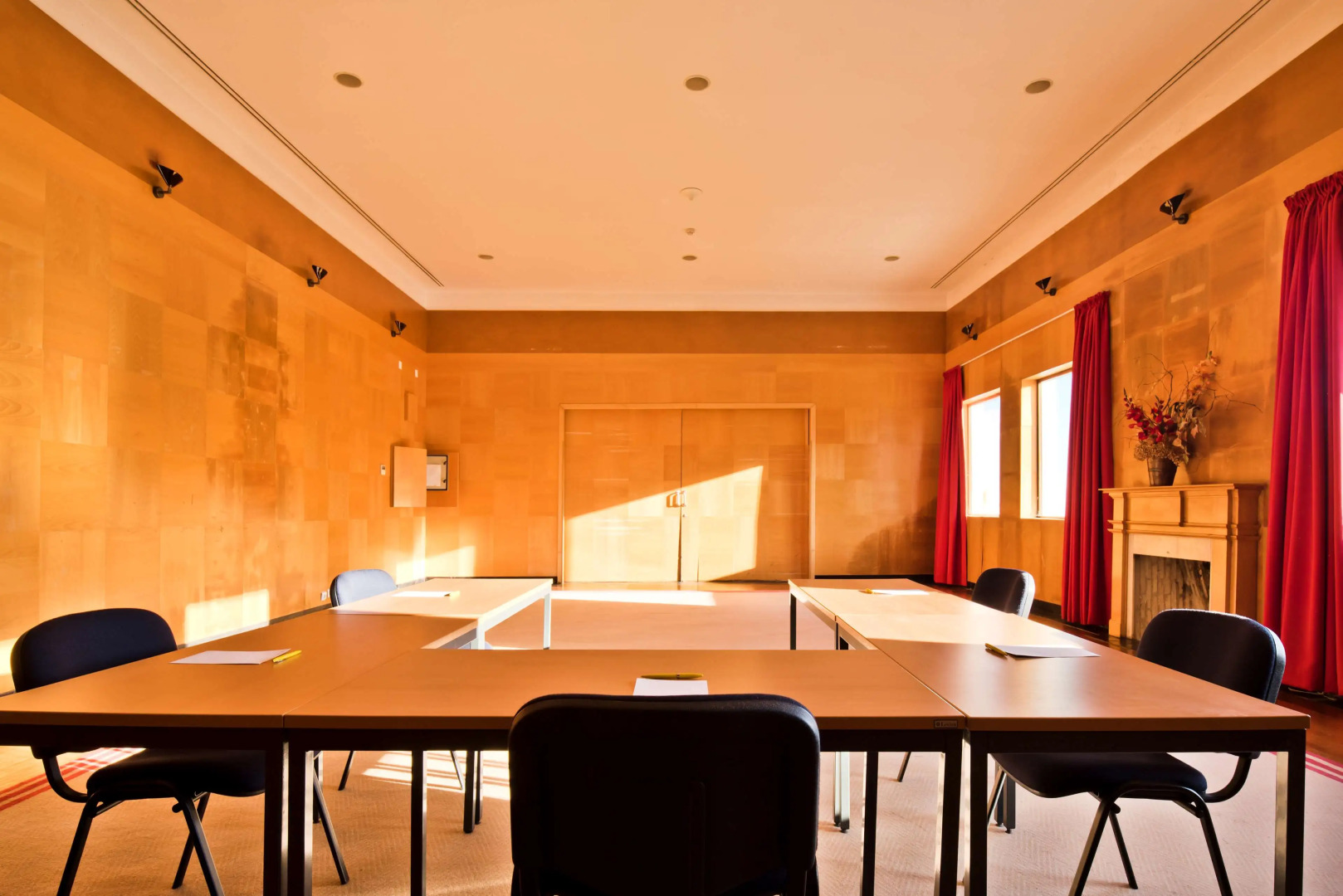 Golden Tulip Caramulo