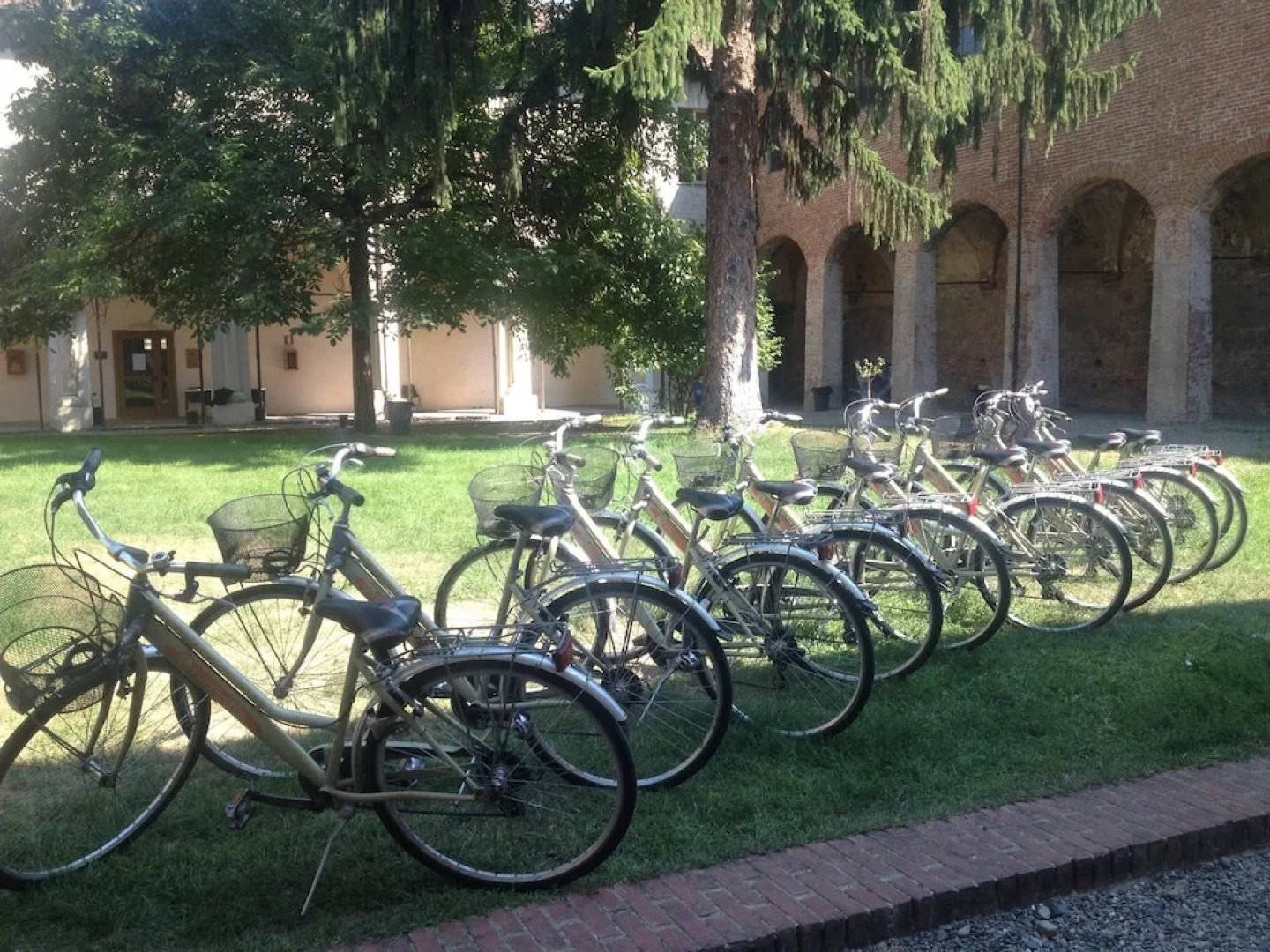 Il Chiostro Hostel and Hotel