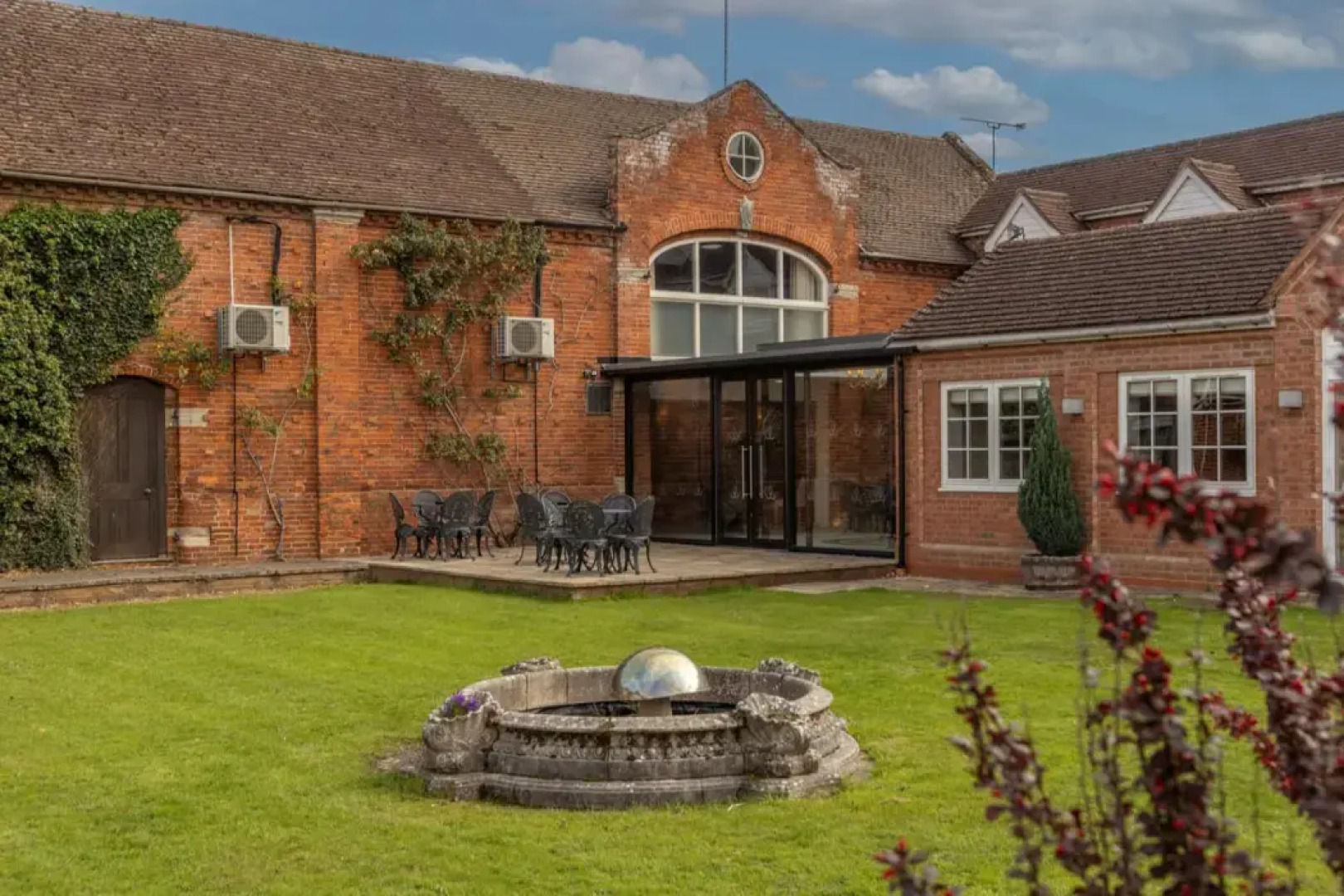 Kings Court Hotel, BW Signature Collection