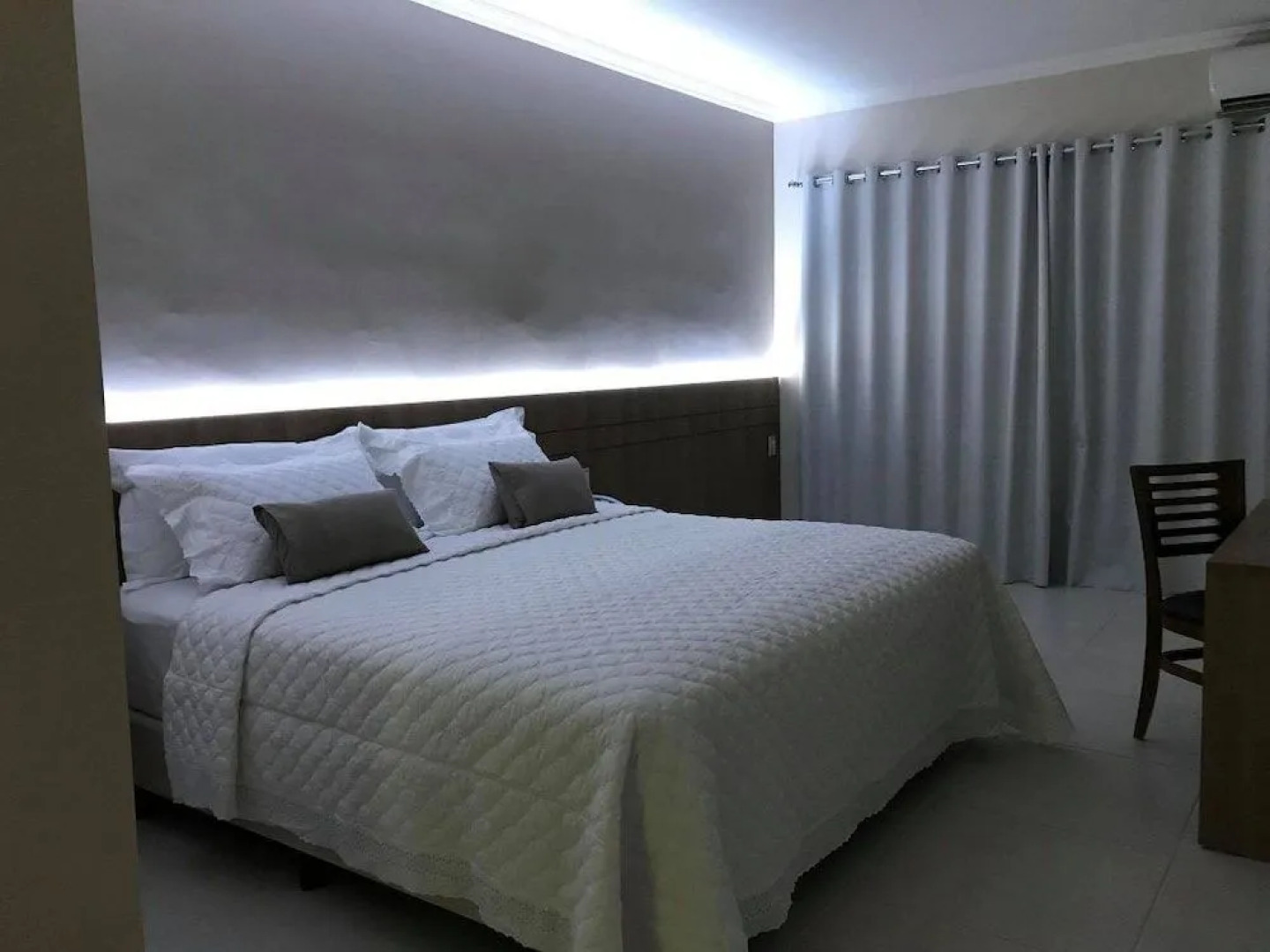 Confort Fronteira Hotel