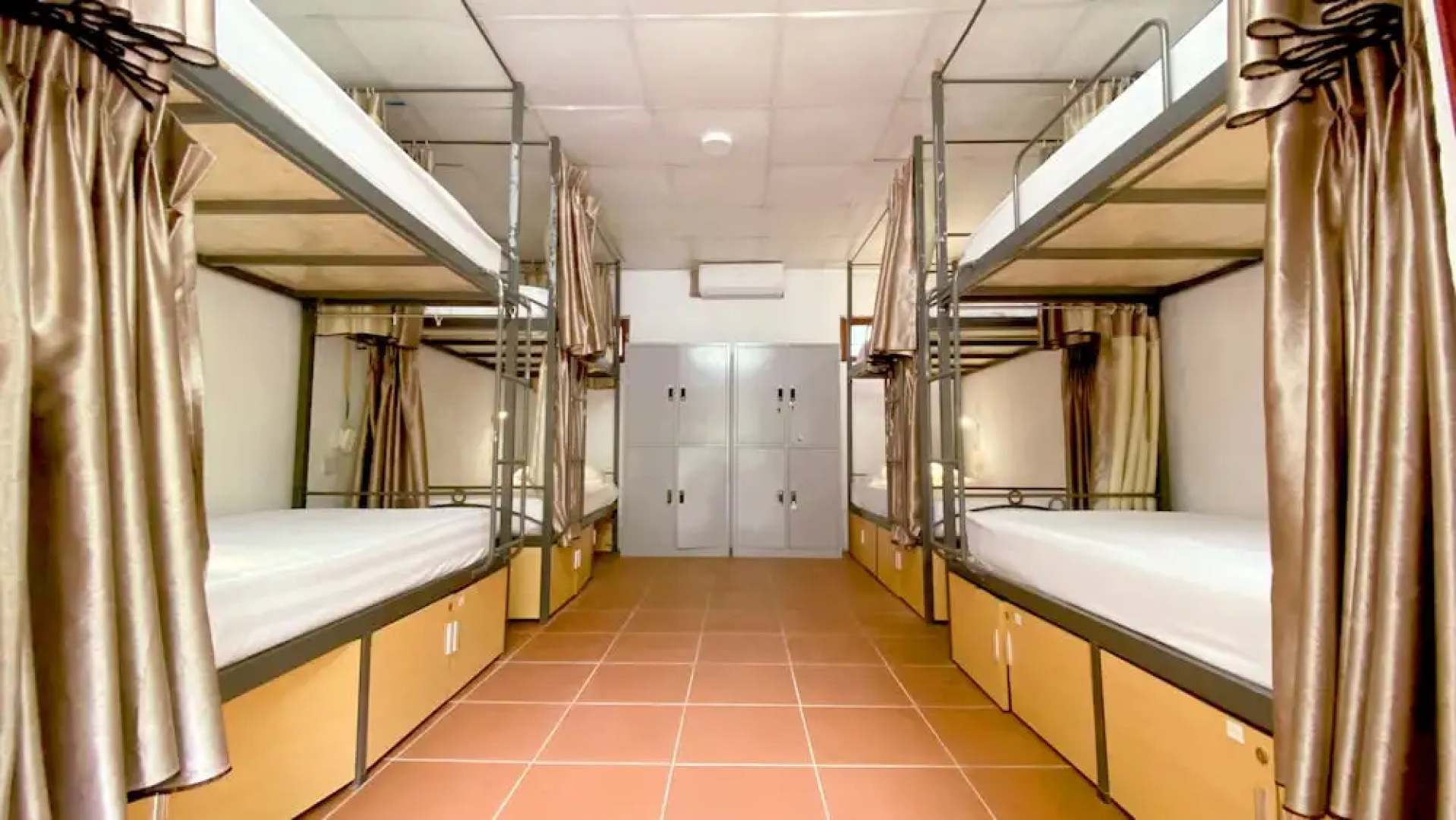 Quoc Khanh Bamboo Homestay - Hostel