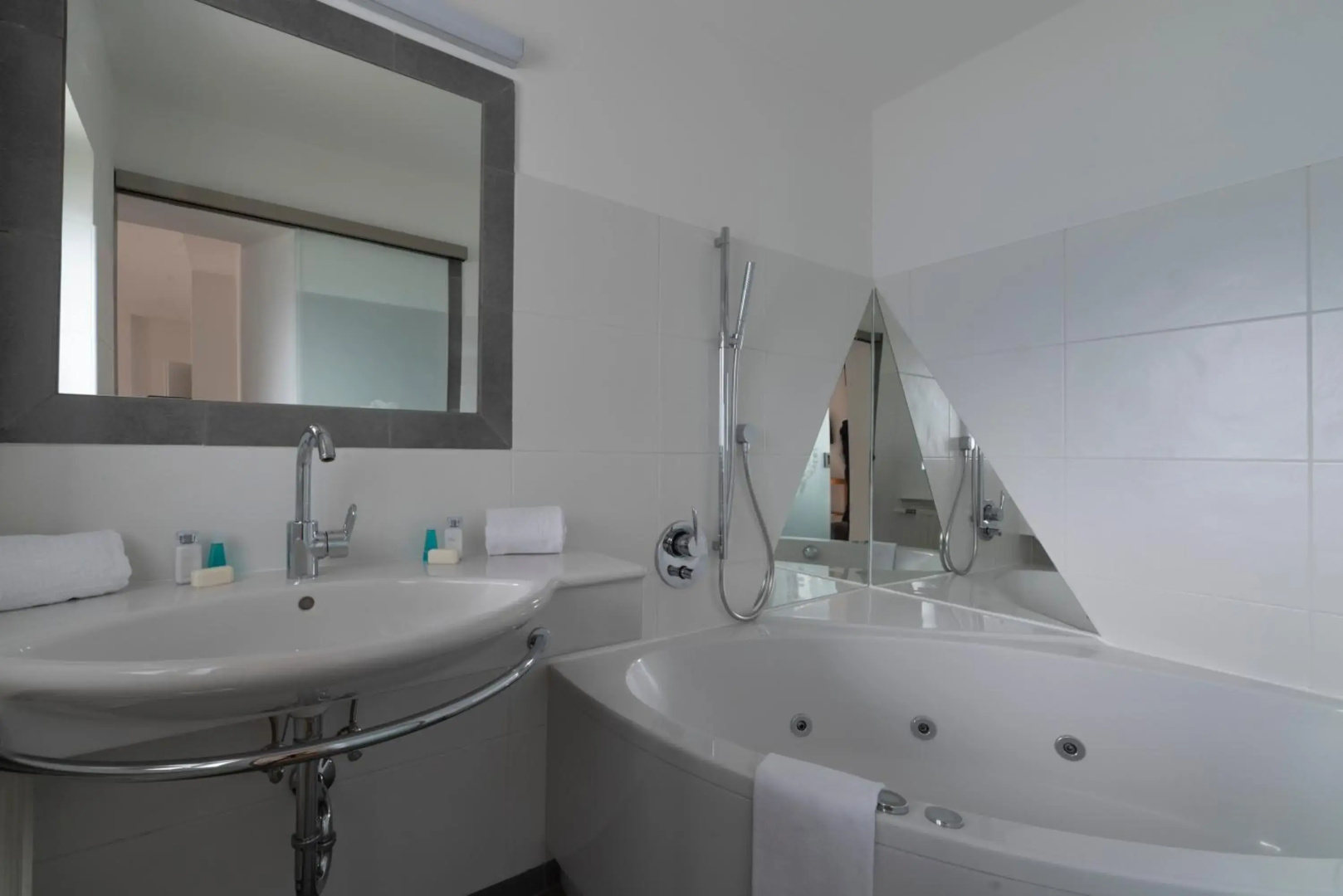 Romantik Residenz Ferienwohnungen Hotel Im Weissen Rössl