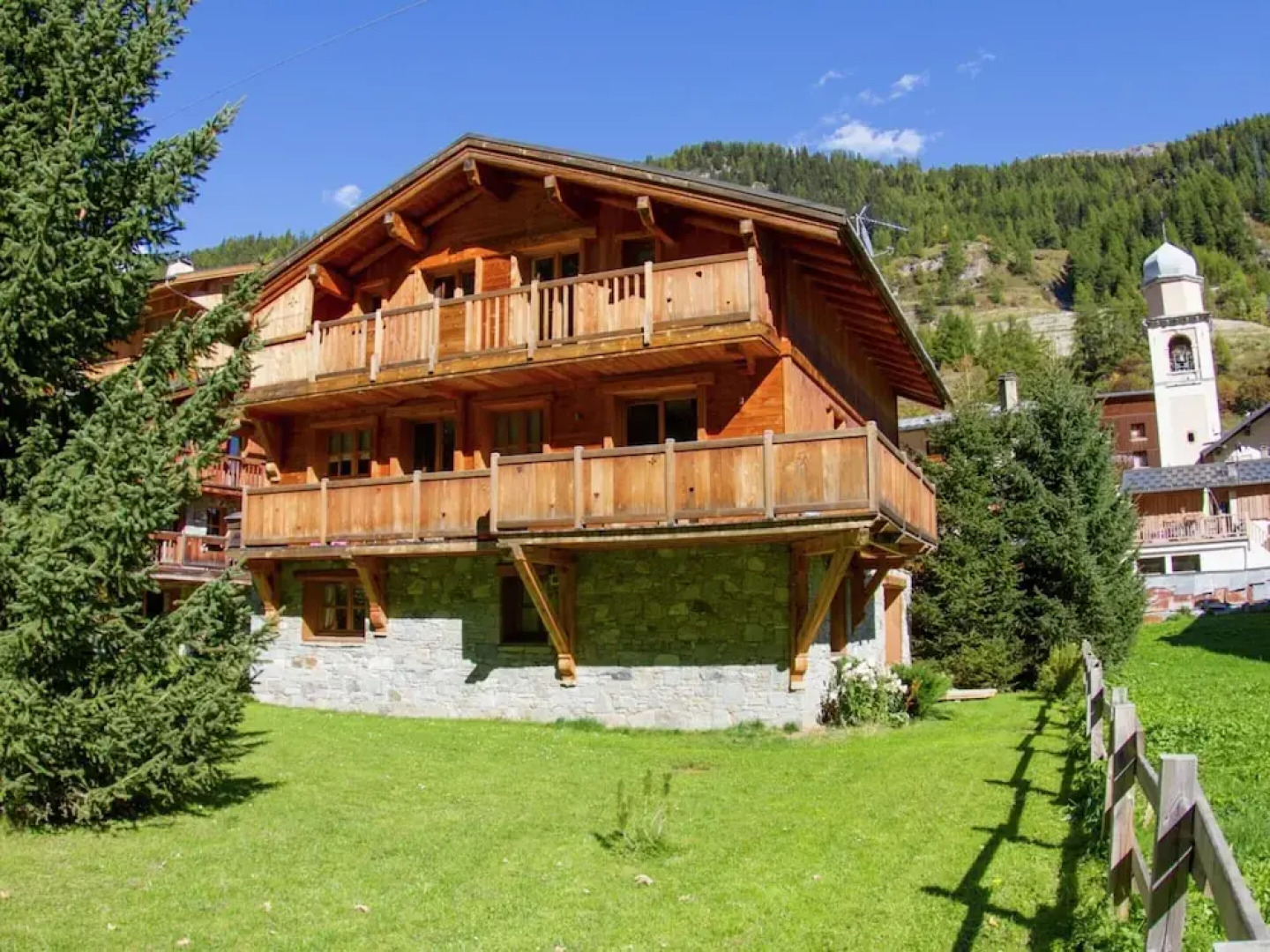 Cosy Apartment in Tignes With Garden