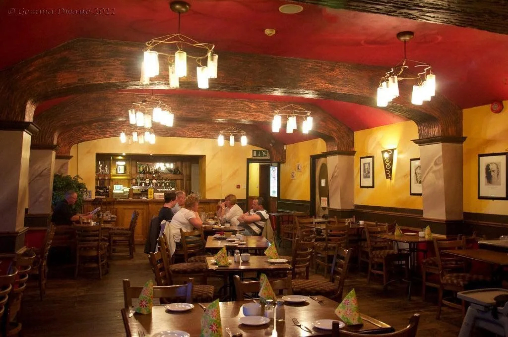 Roundabout Inn