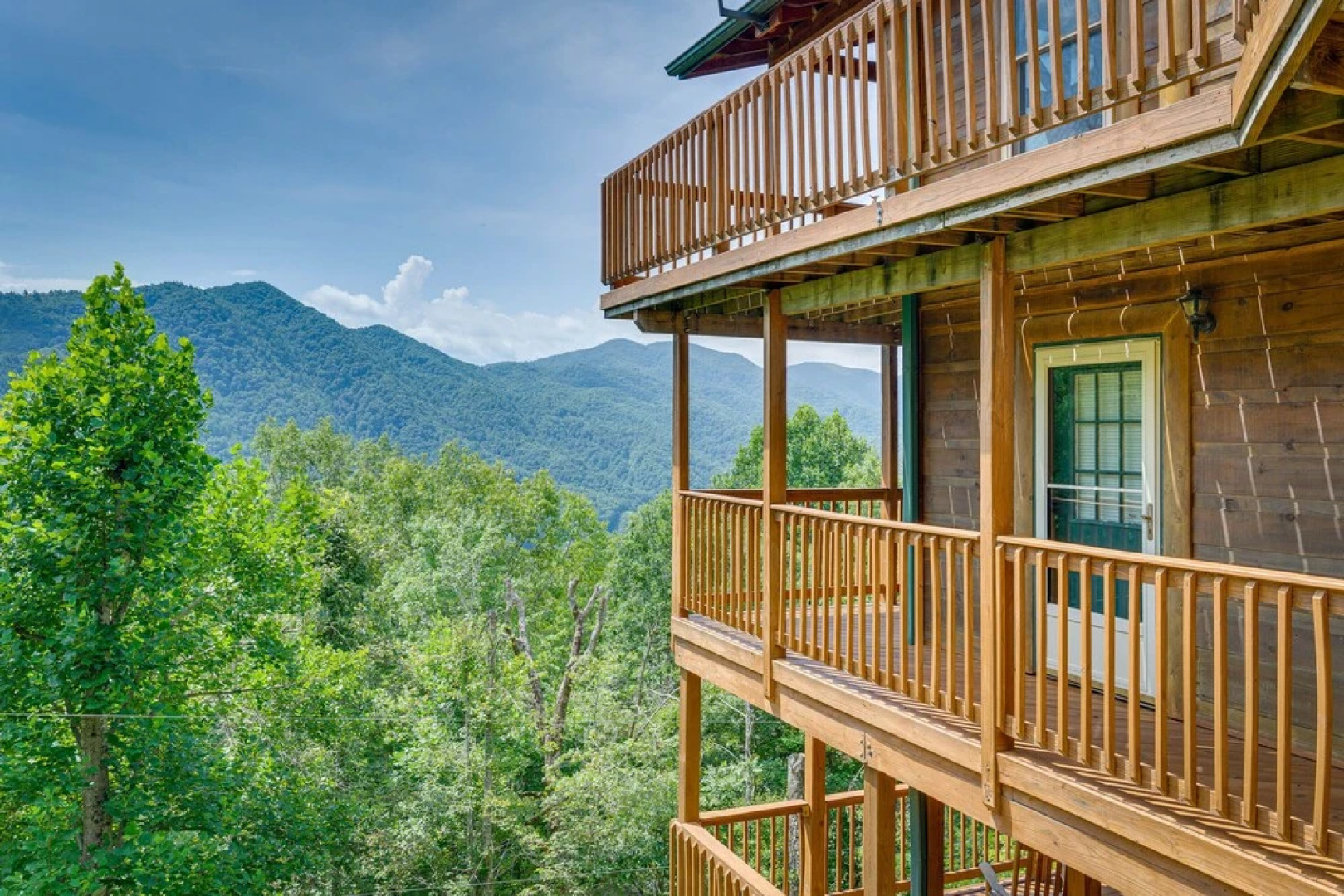 'skyview Retreat' Cabin w/ Mountain Views!