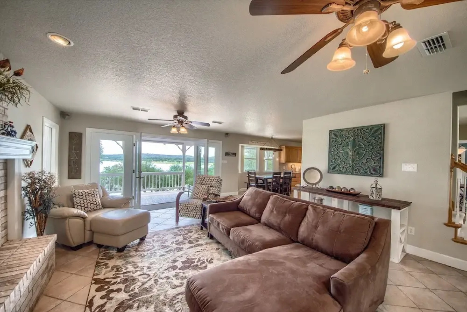 Tranquility By The Shore Cl1105b 4 Bedroom Home by RedAwning