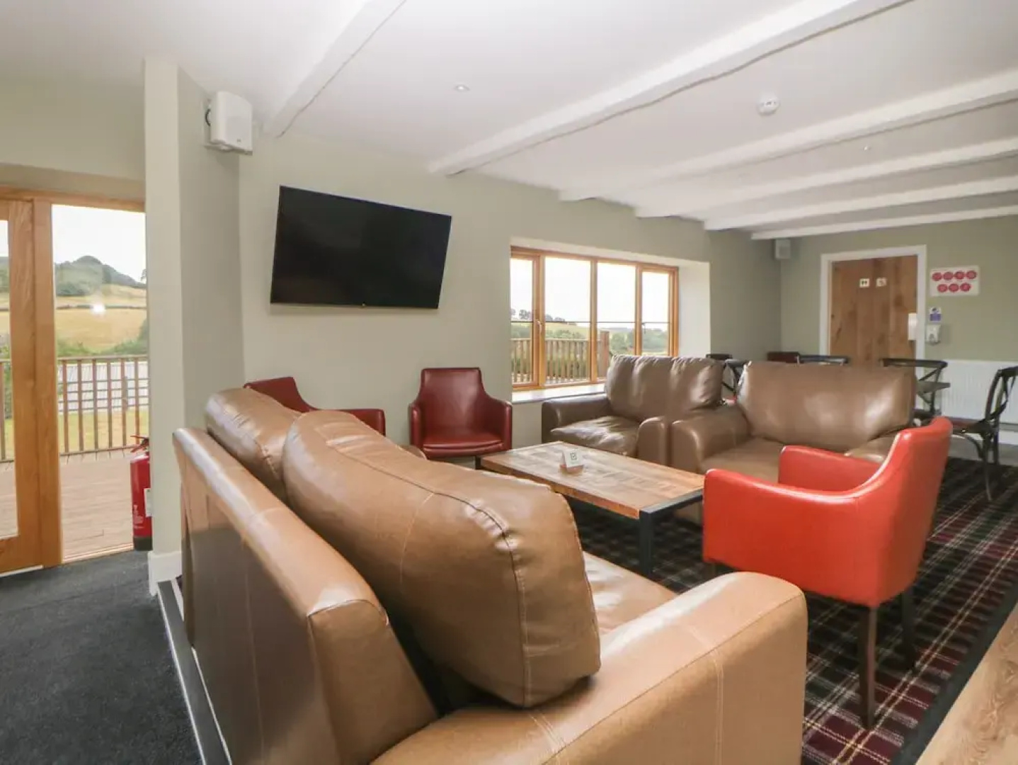 Harcombe House Bungalow 12
