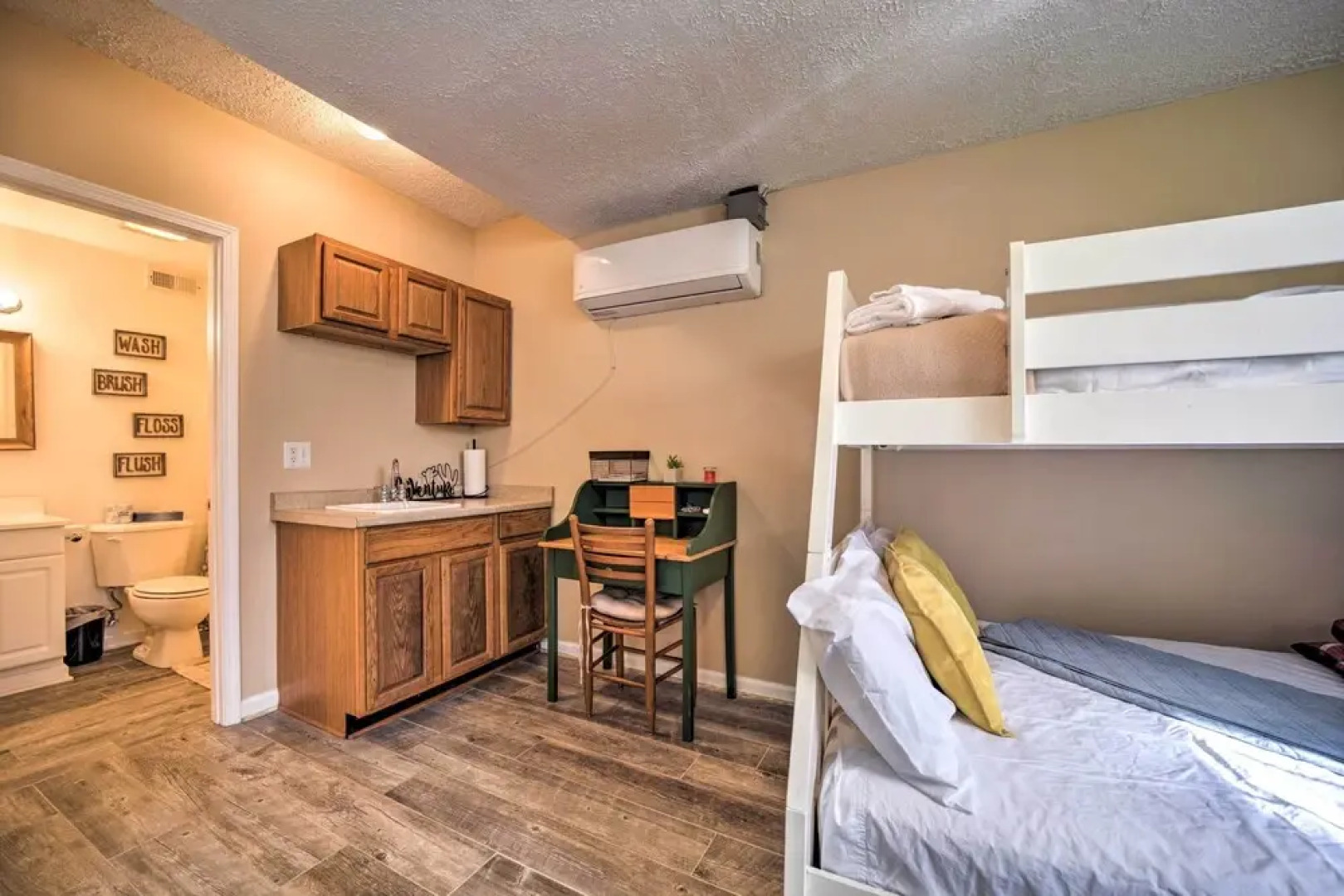 Blue Ridge Mtn Escape: Home w/ Deck & Fire Pit!