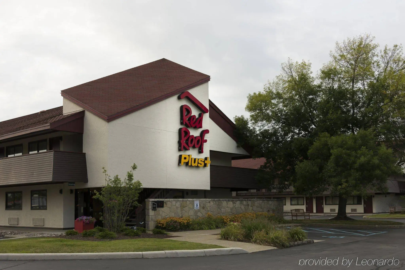 Red Roof Inn PLUS+ University at Buffalo - Amherst