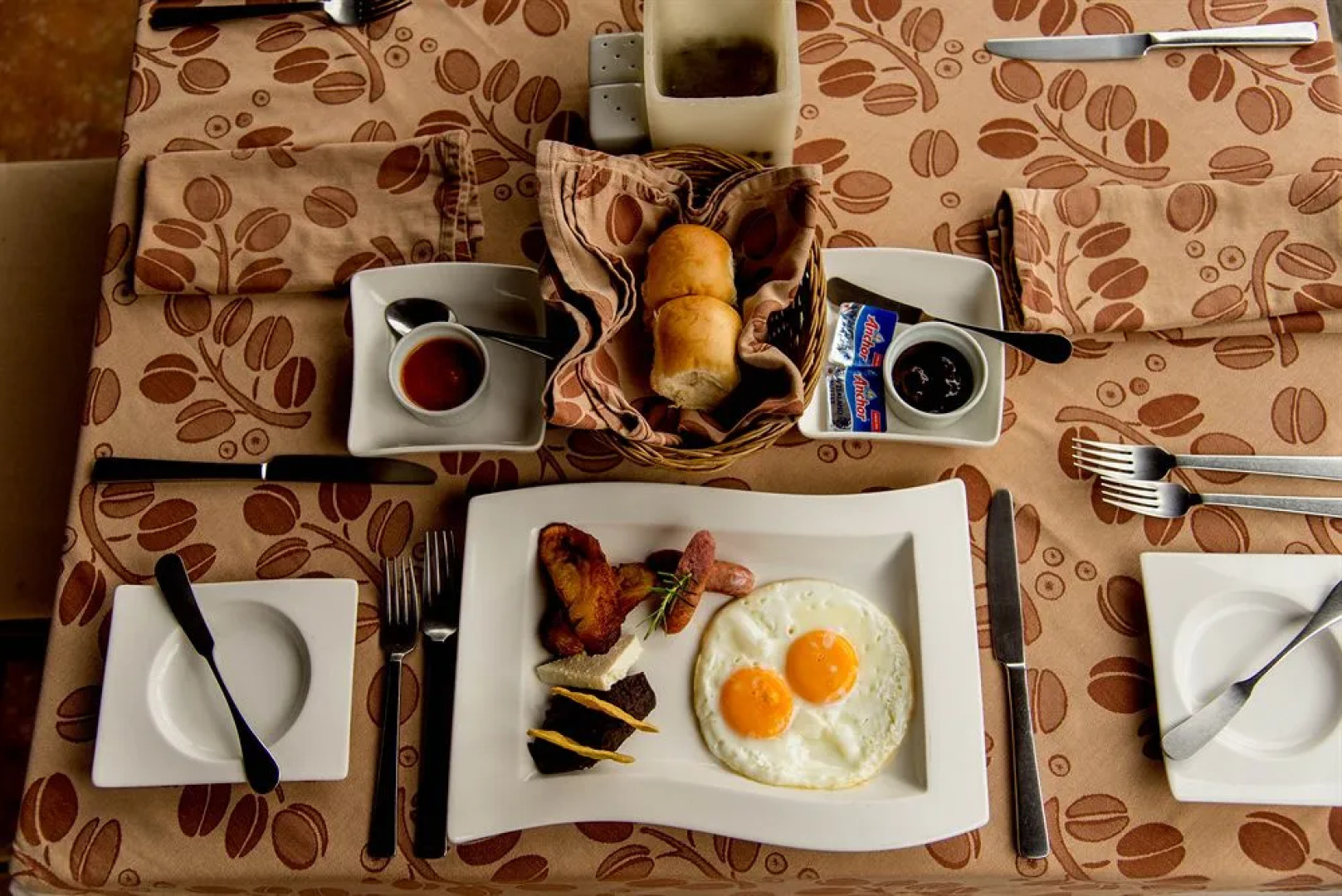 Filadelfia Coffee Resort & Tours