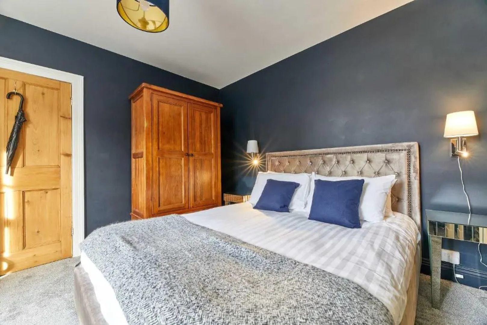 Host Stay The Blacksmiths