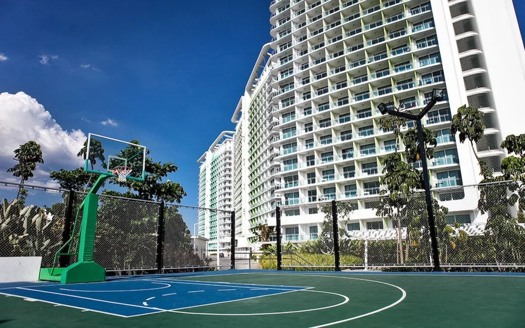 Azure Urban Resort HostedbyCes