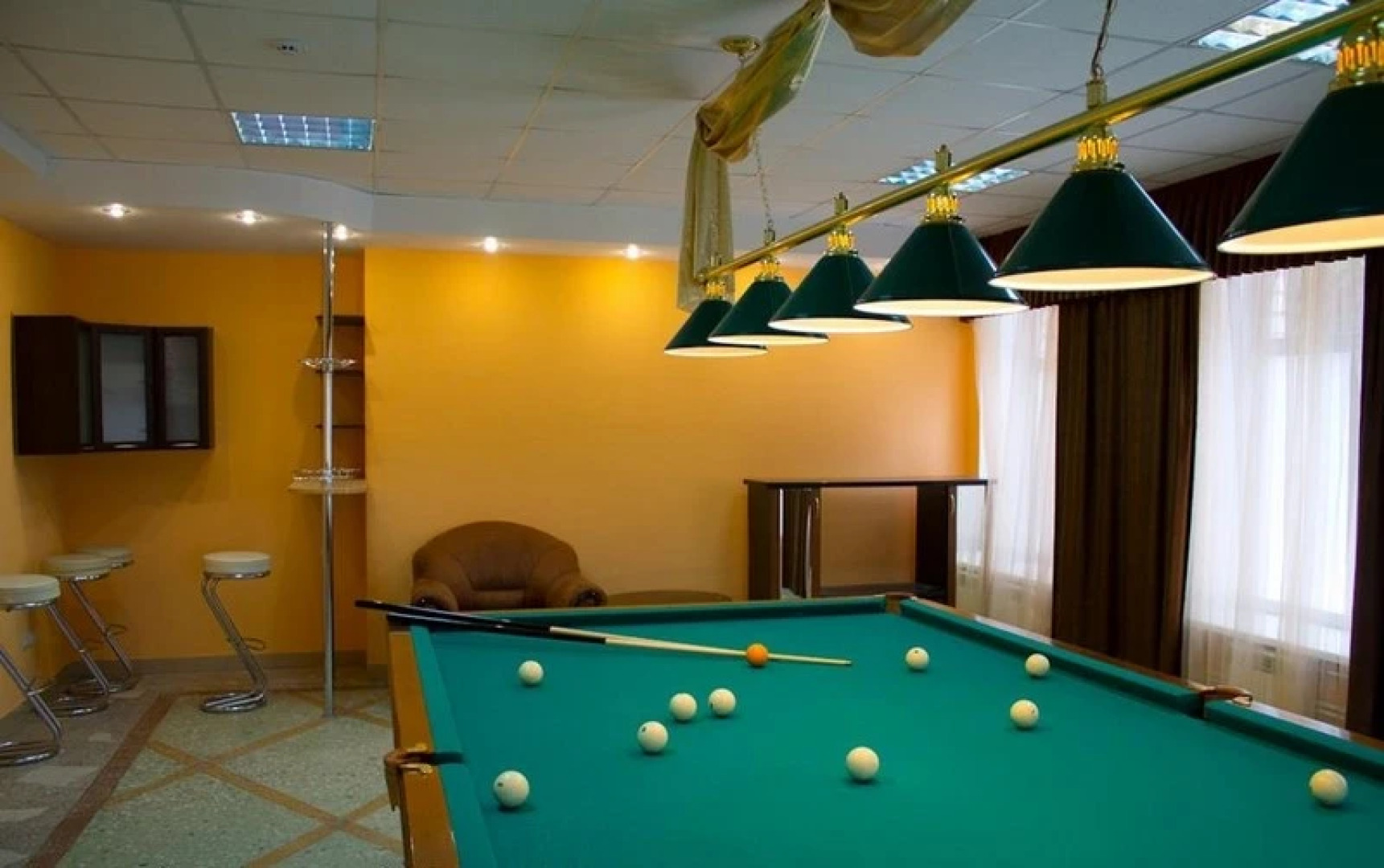 У Трех пещер