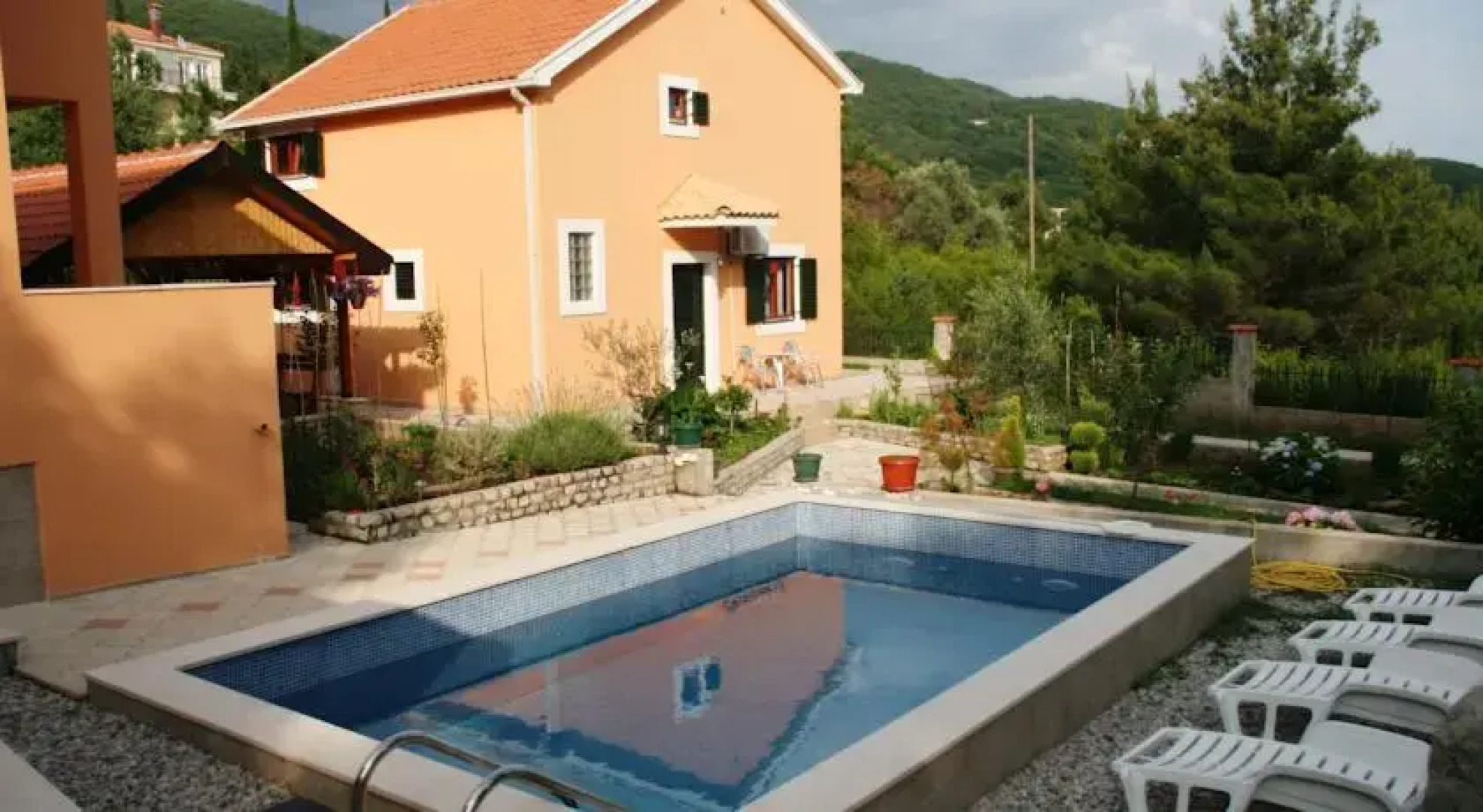 Apartments Moj Mir
