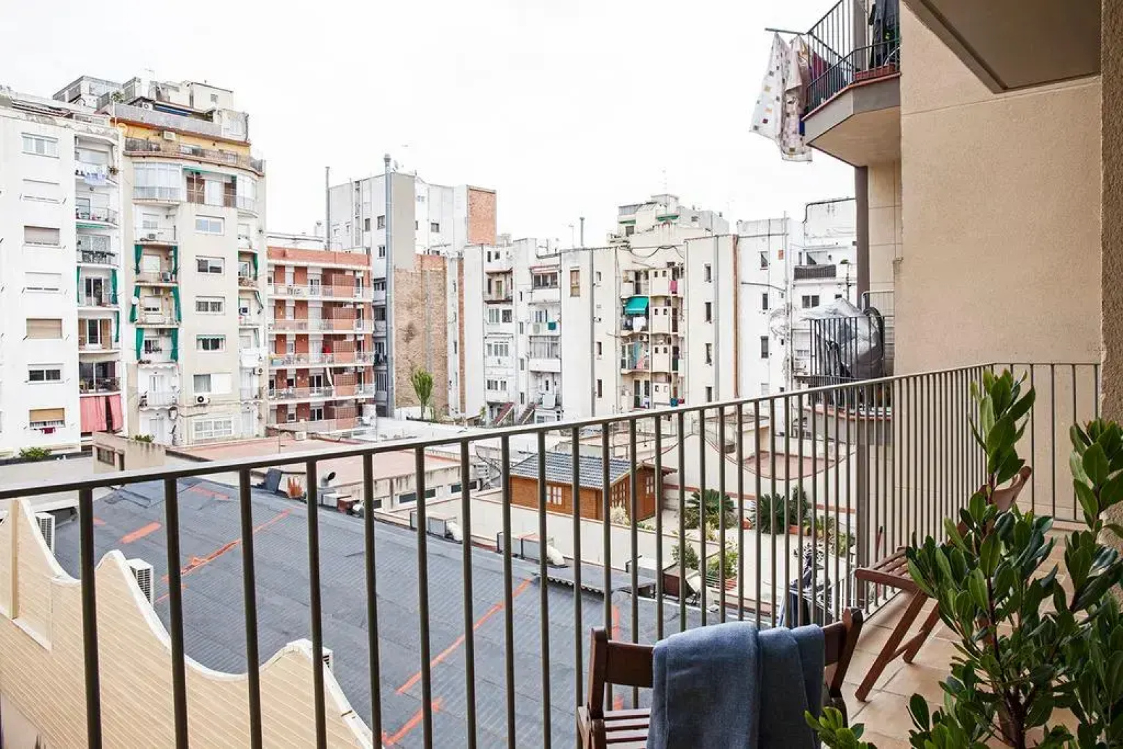 AinB Eixample Entenza Apartments