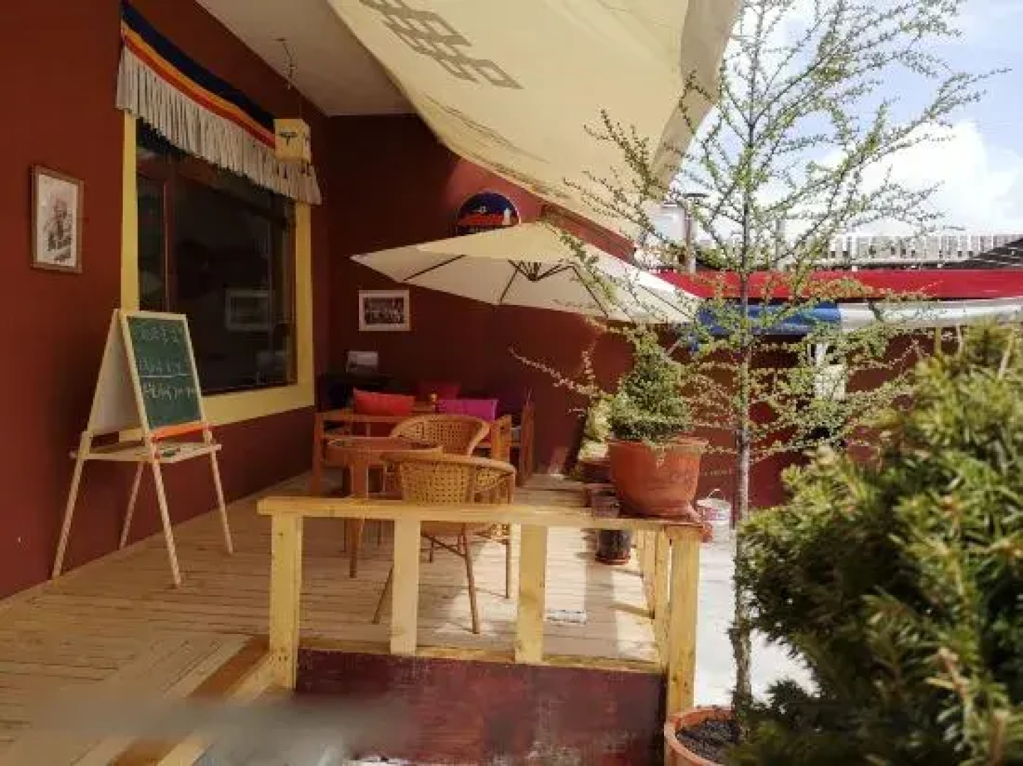 Mysterious Langmusi Hostel