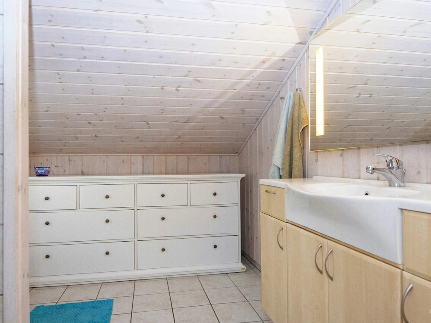 Serene Holiday Home in Juelsminde near Beach