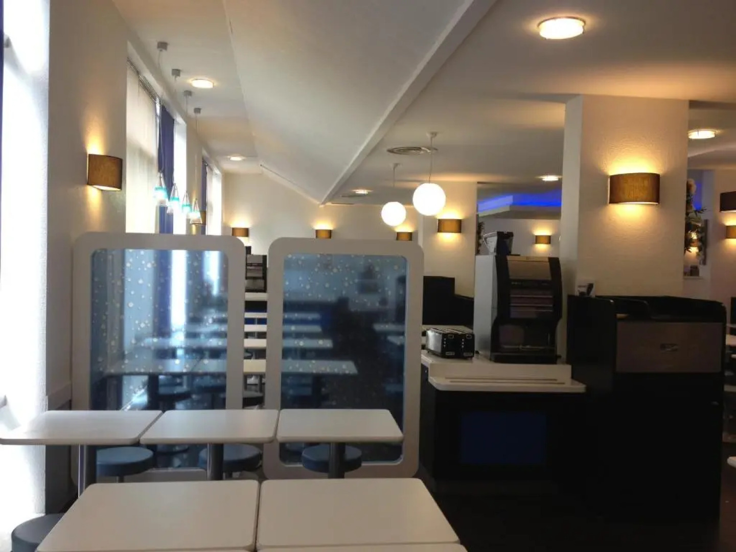 Отель ibis budget Paris Porte de Montmartre