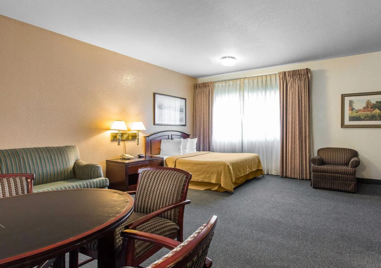 Beachfront Inn and Suites at Dana Point