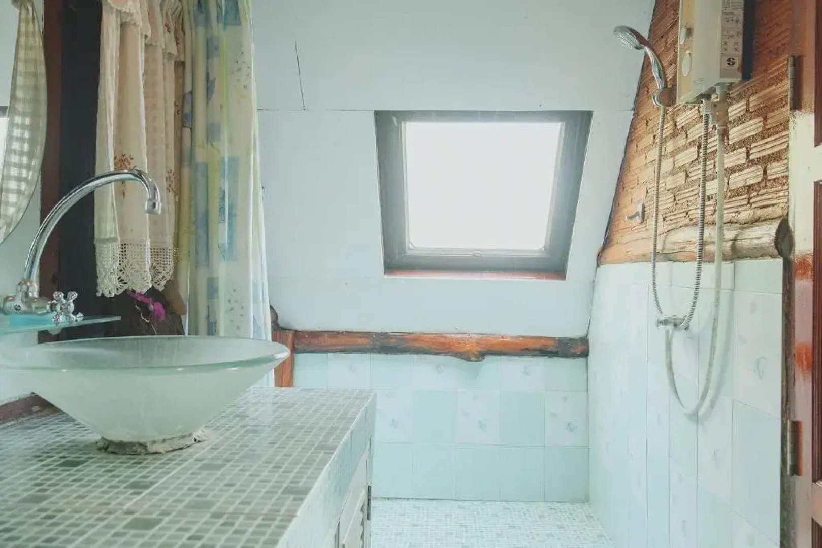 Baansuan Chomchun by ZUZU