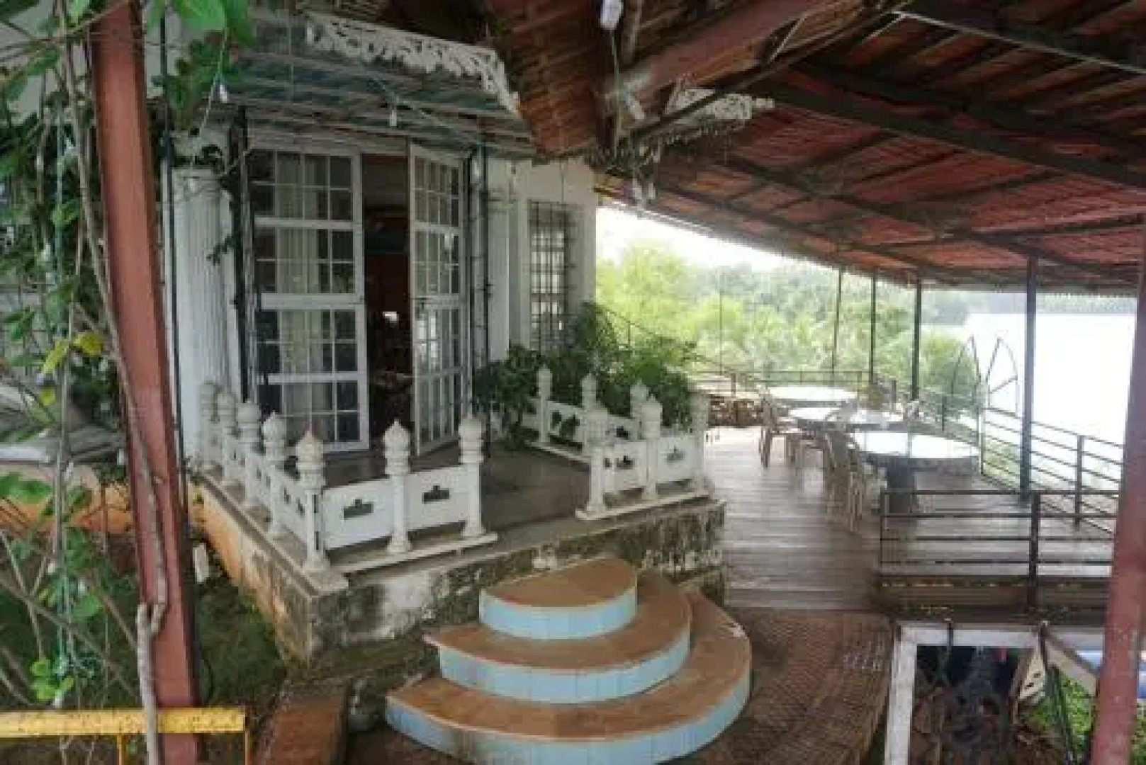 Sona Villa The Lake Chalet