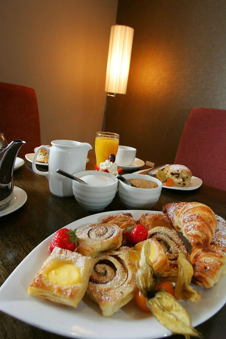 Killarney Oaks Hotel