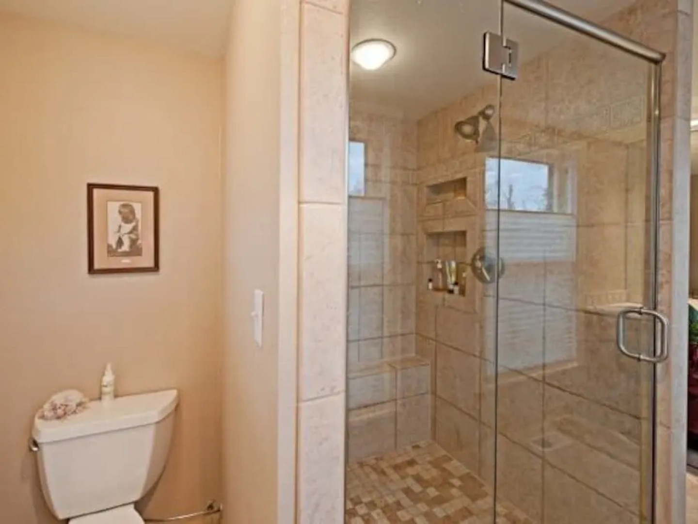 The Maxwell House Bed and Breakfast