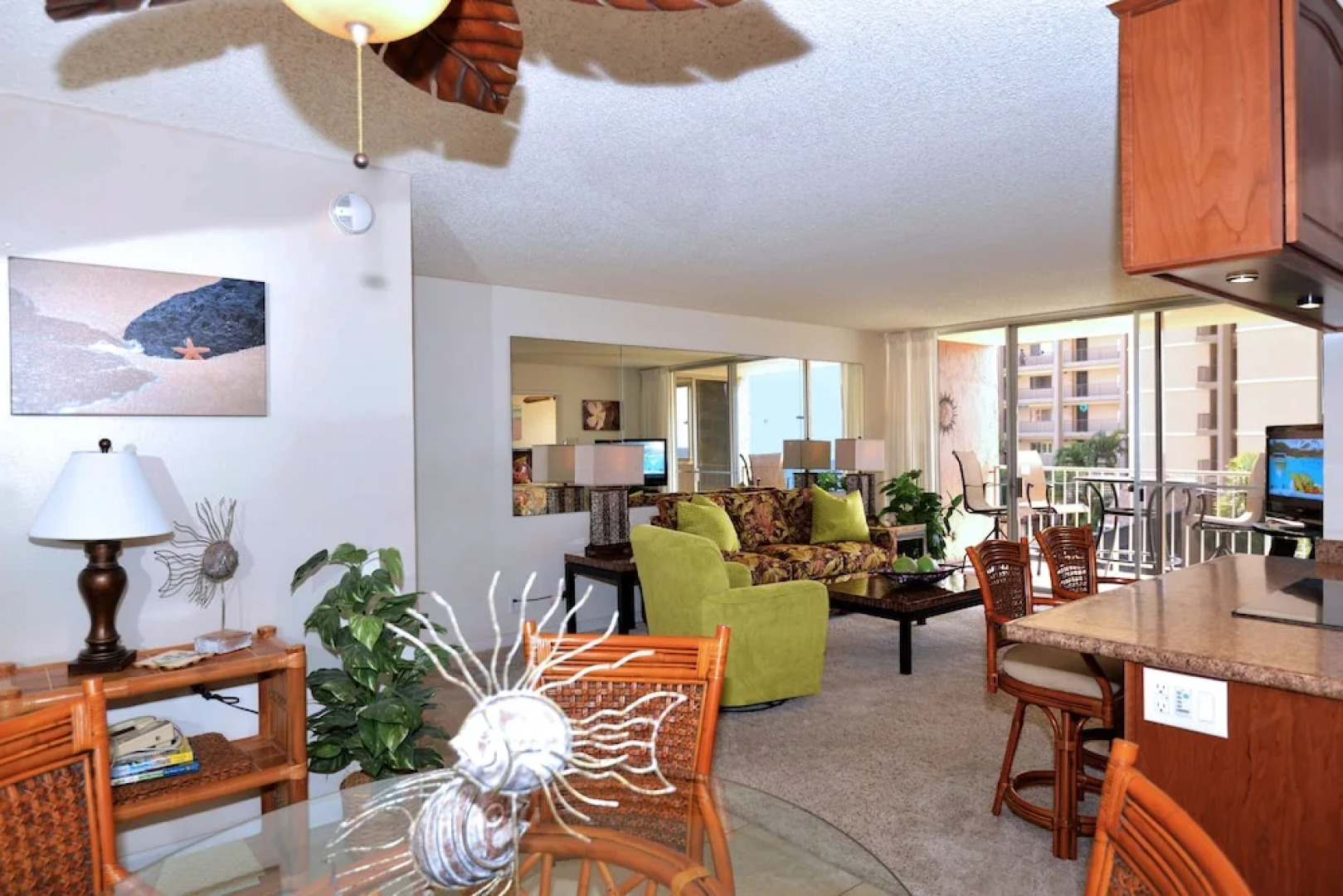 Royal Kahana 315 by RedAwning