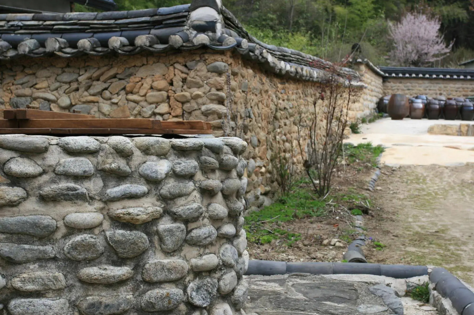 Geochang Choongsindang Donggae Jeongon Gotek