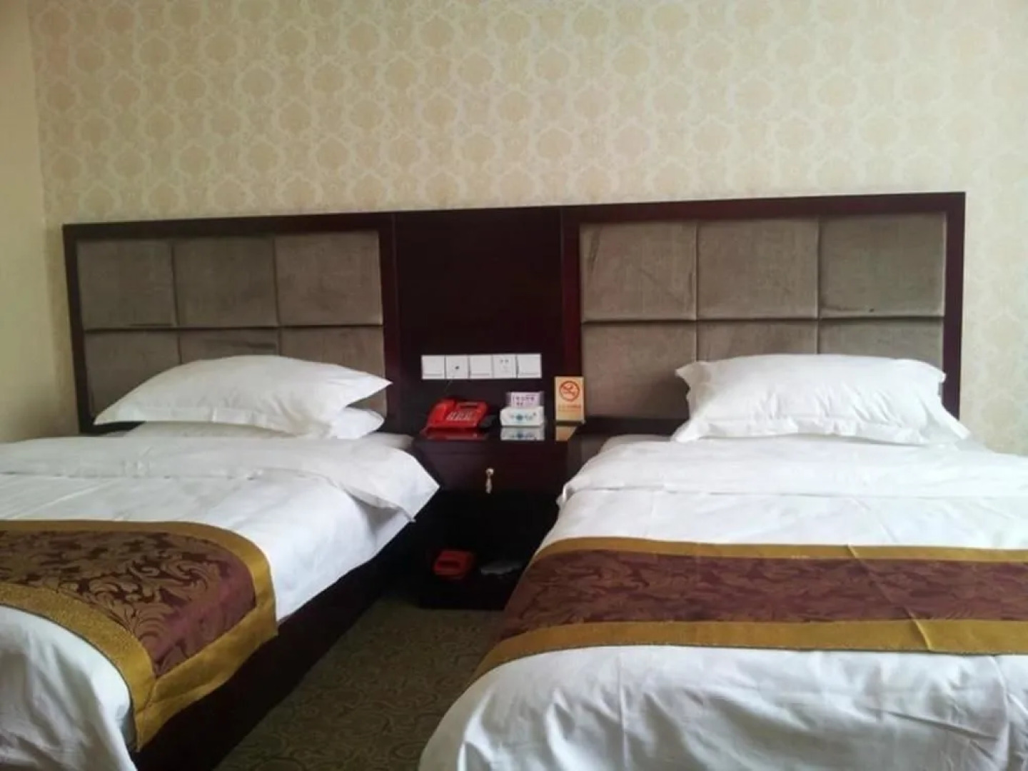 Xinyang Jin Hanting Hotel