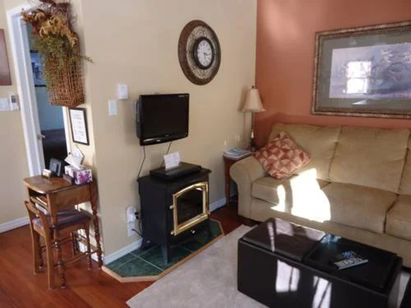 Little Island Lake Guest Suite