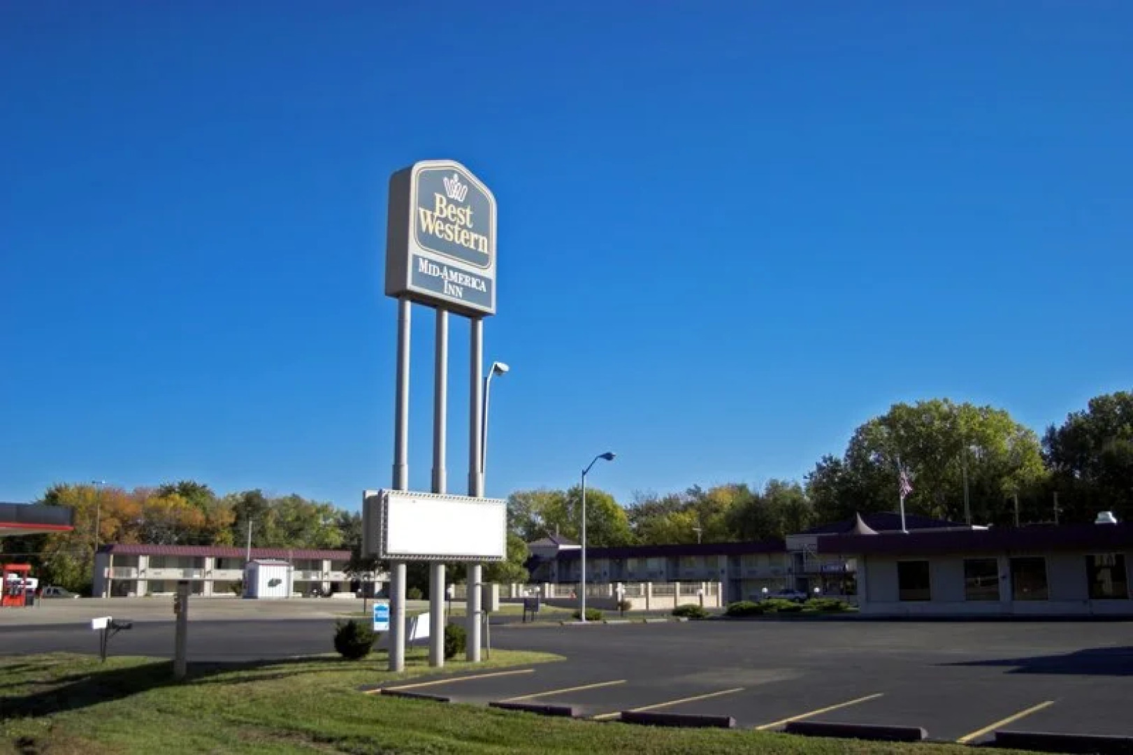 Econo Lodge Inn & Suites Salina